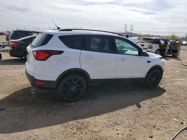Vin: 1fmcu0gd5kub22046, lot: 55881475, ford escape se 20193