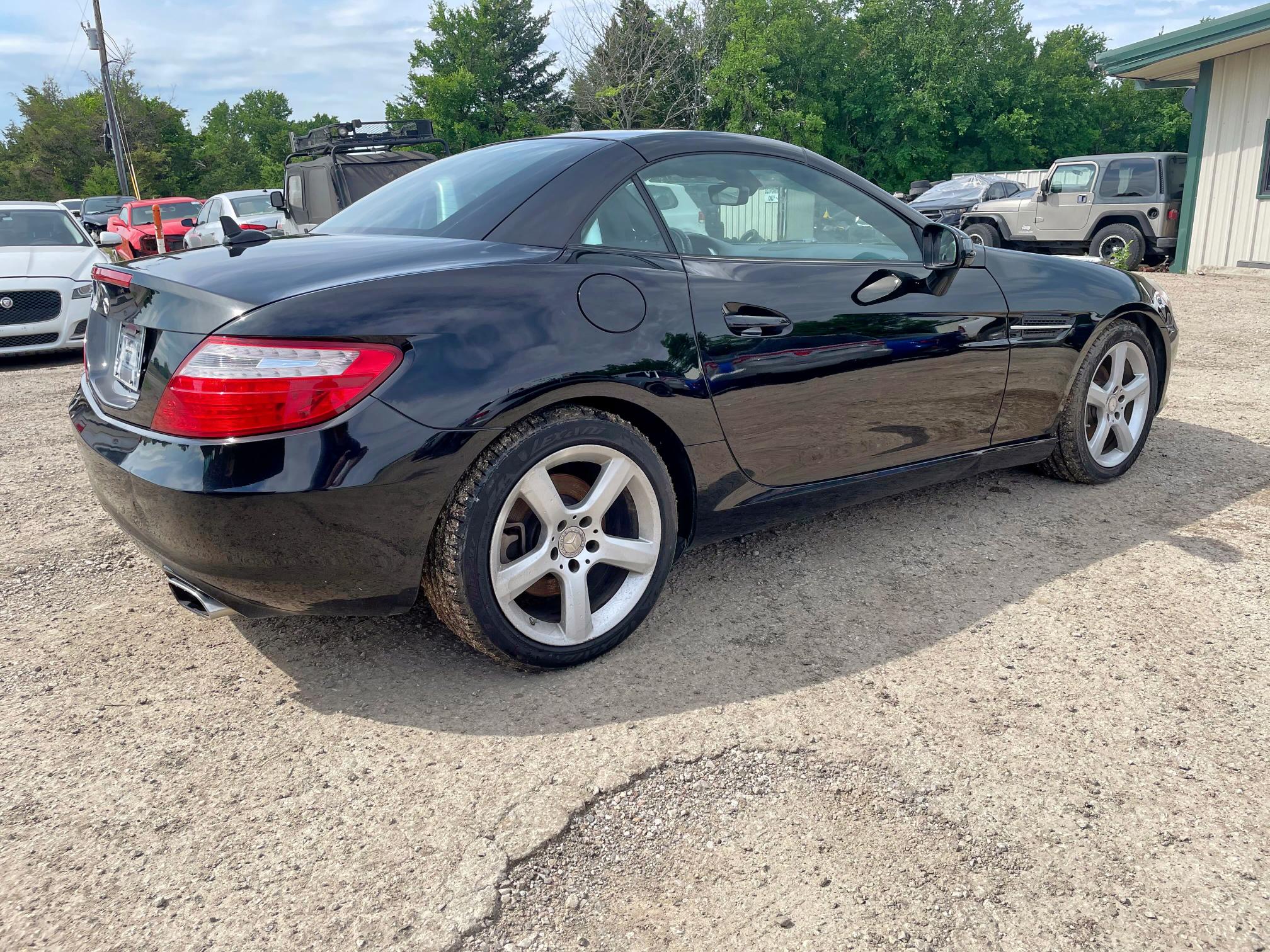 Vin: wddpk4ha1ff098934, lot: 55996085, mercedes-benz slk-class 250 20154