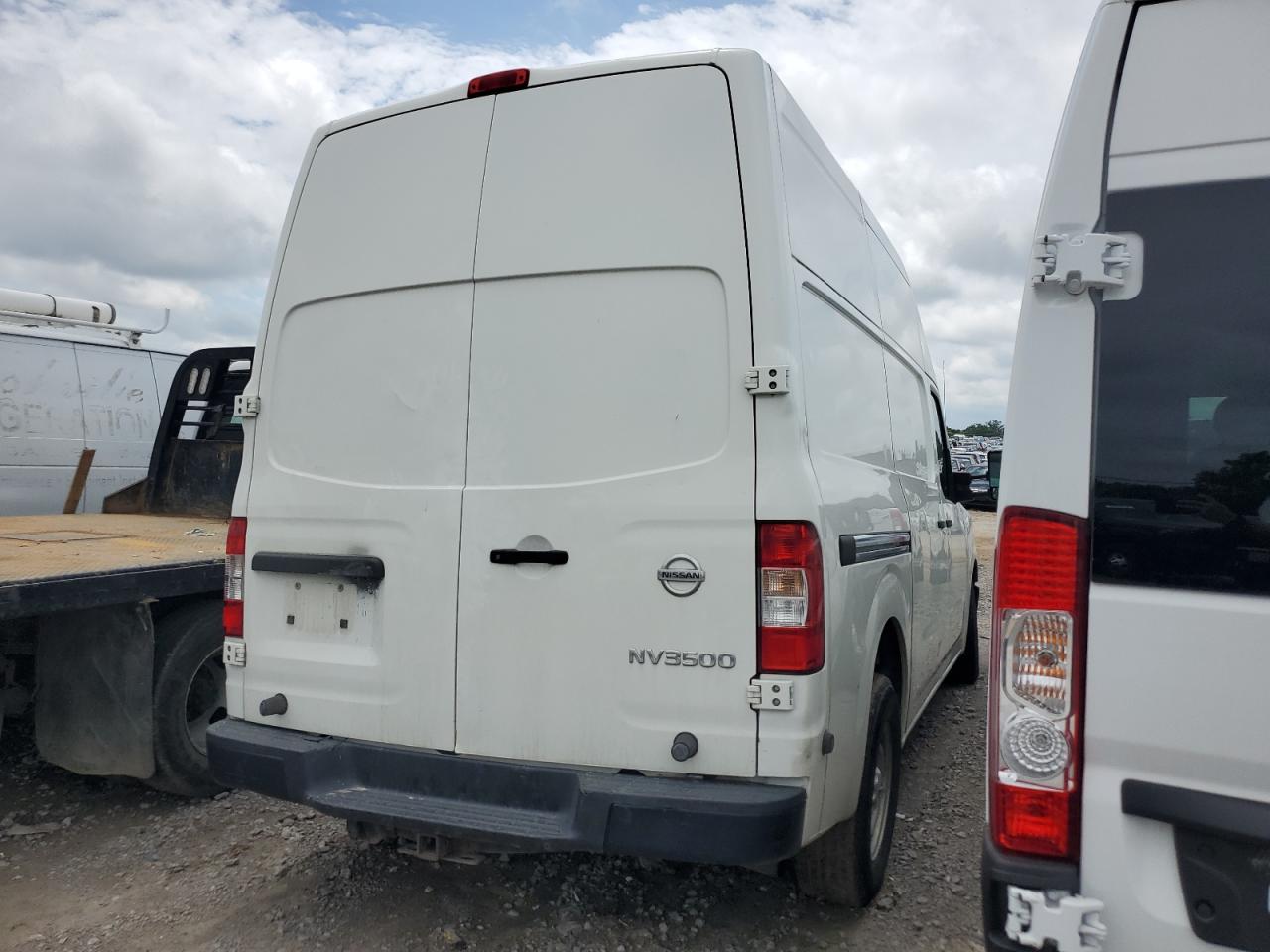 NISSAN NV2500 2500 S