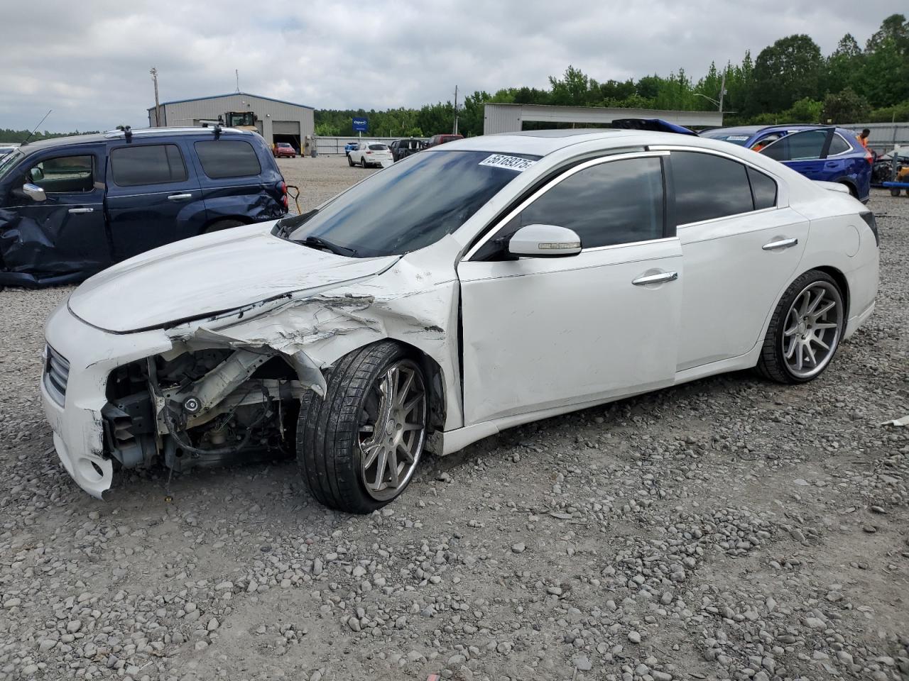 NISSAN MAXIMA S