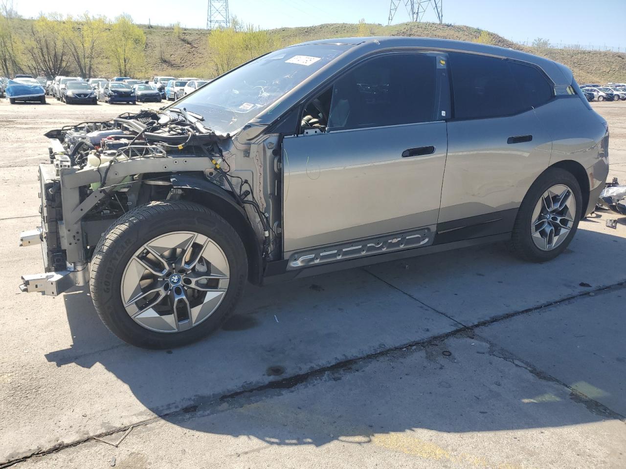 BMW IX XDRIVE50