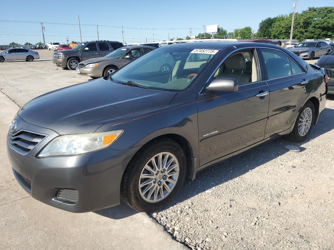 TOYOTA CAMRY BASE
