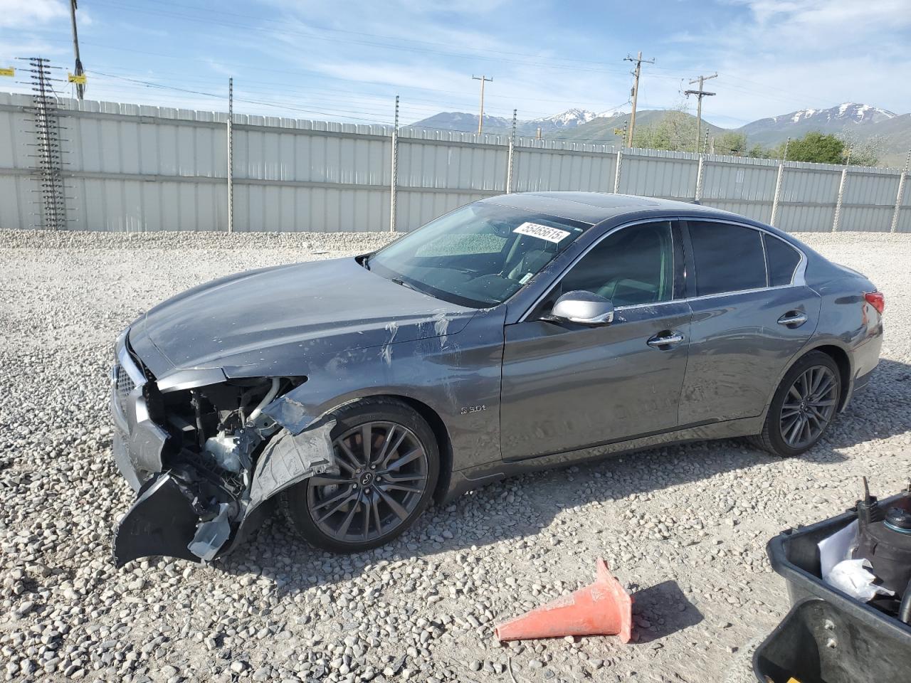 INFINITI Q50 RED SPORT 400