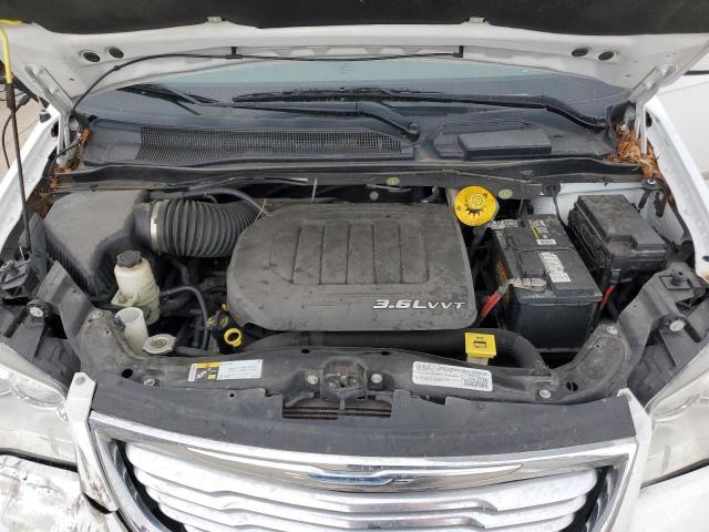 2015 CHRYSLER TOWN & COU - 2C4RC1CGXFR675219