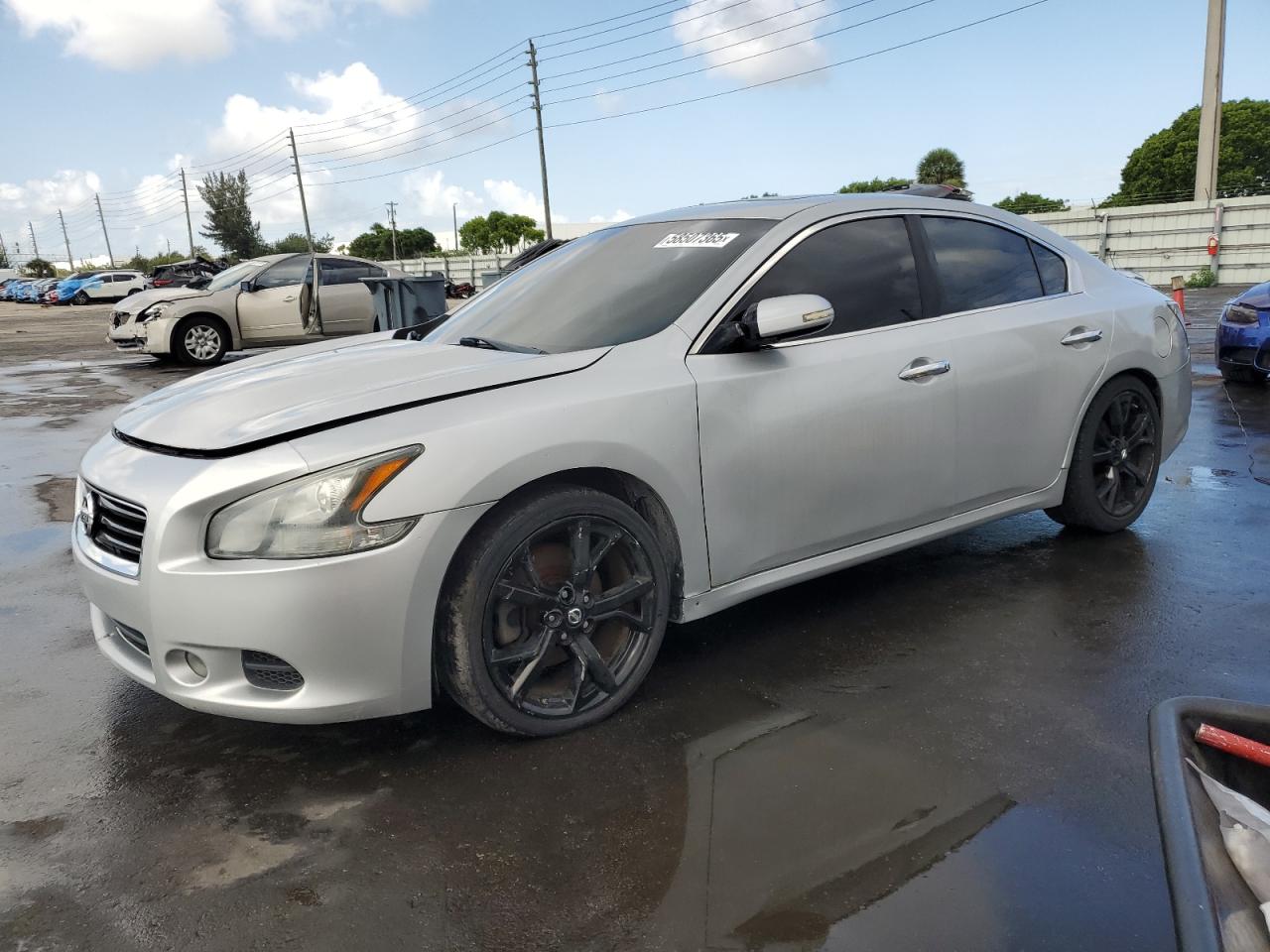 NISSAN MAXIMA S