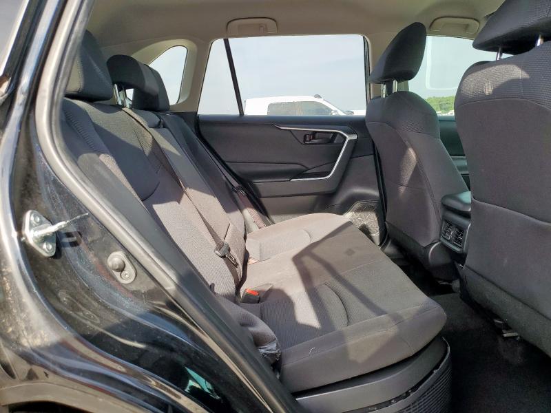 2022 TOYOTA RAV4 LE - JTMLWRFV4ND565399