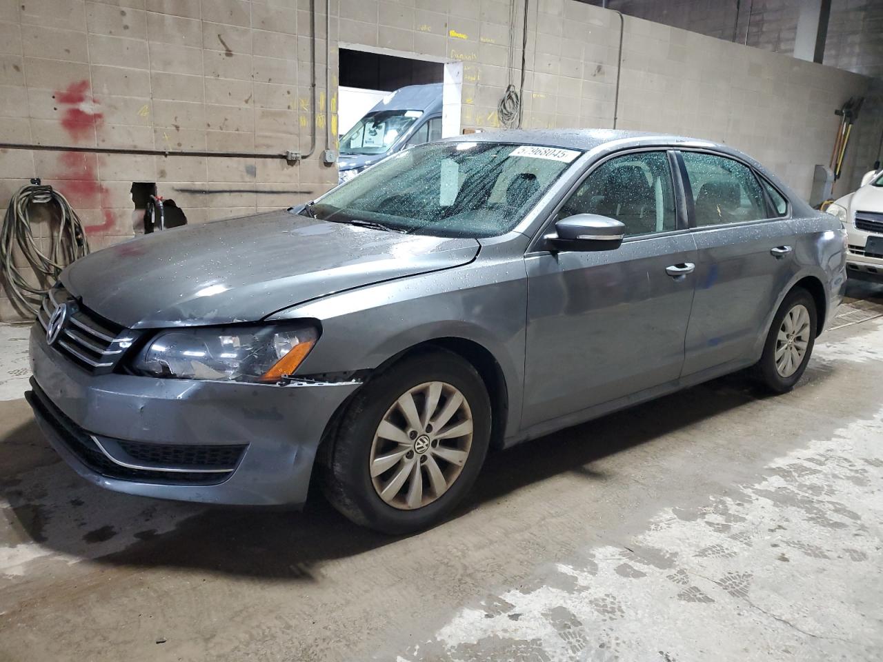 VOLKSWAGEN PASSAT S