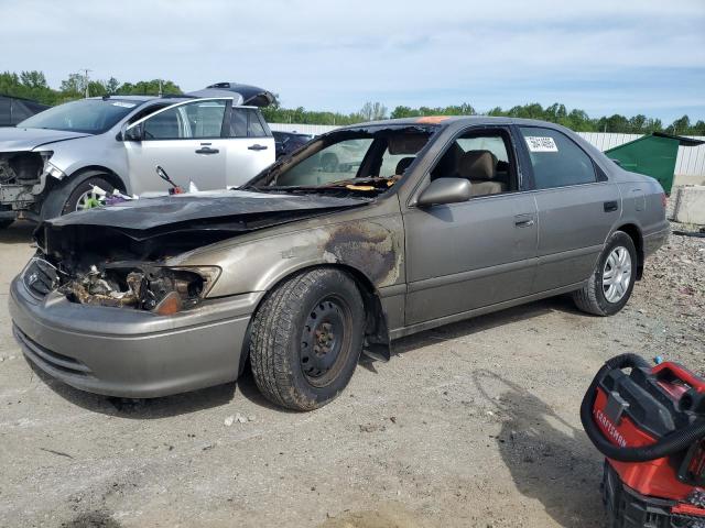 TOYOTA CAMRY CE