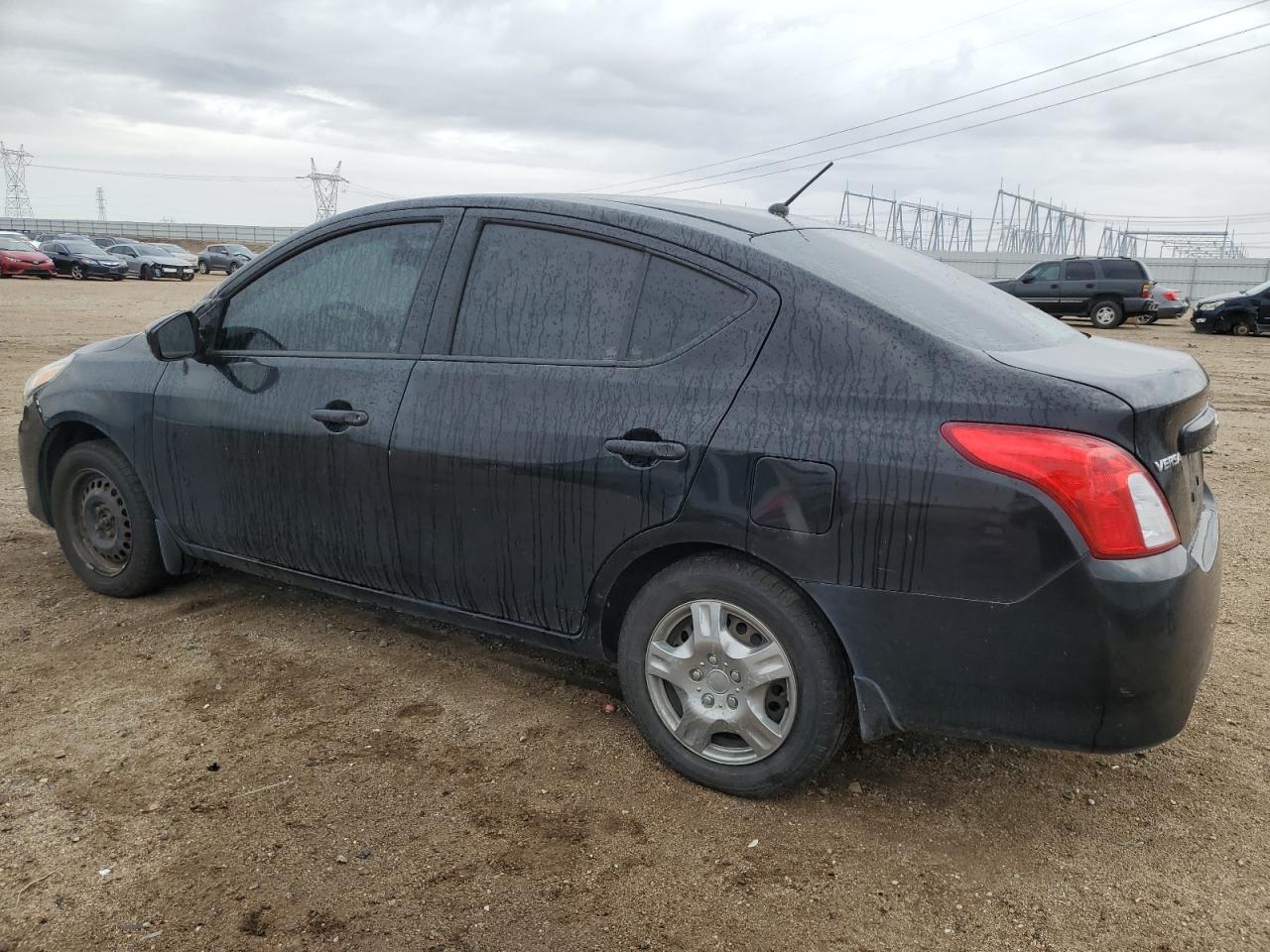 NISSAN VERSA S