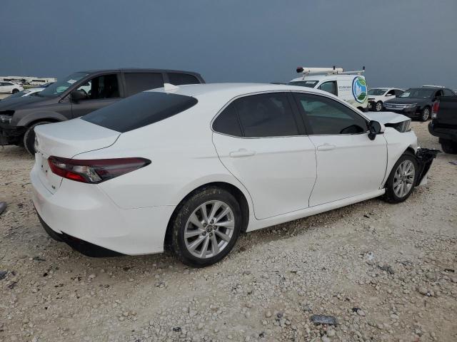 Vin: 4t1c11ak4ru842700, lot: 55498725, toyota camry le 20243