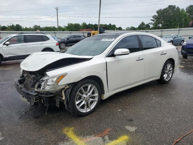 NISSAN MAXIMA S