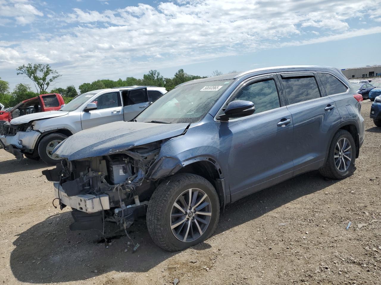 TOYOTA HIGHLANDER SE