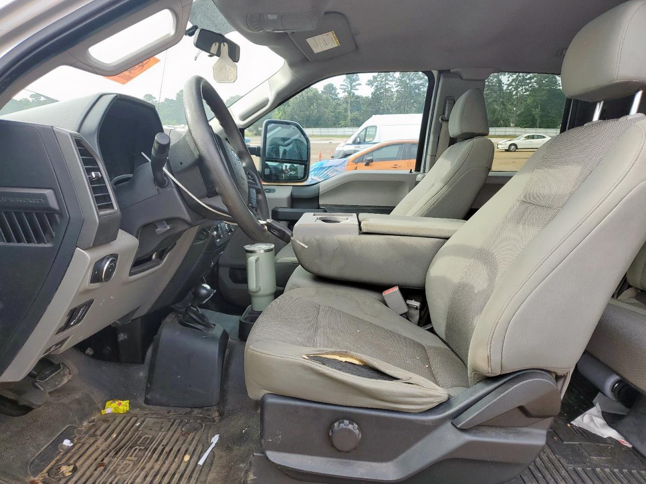 Lot #3318025381 2017 FORD F250 SUPER