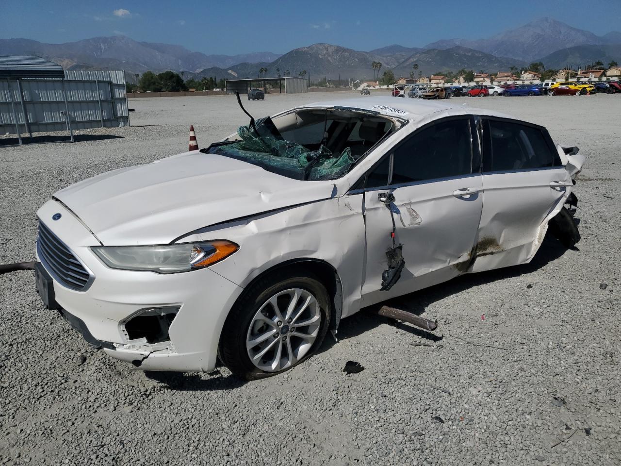 FORD FUSION SE