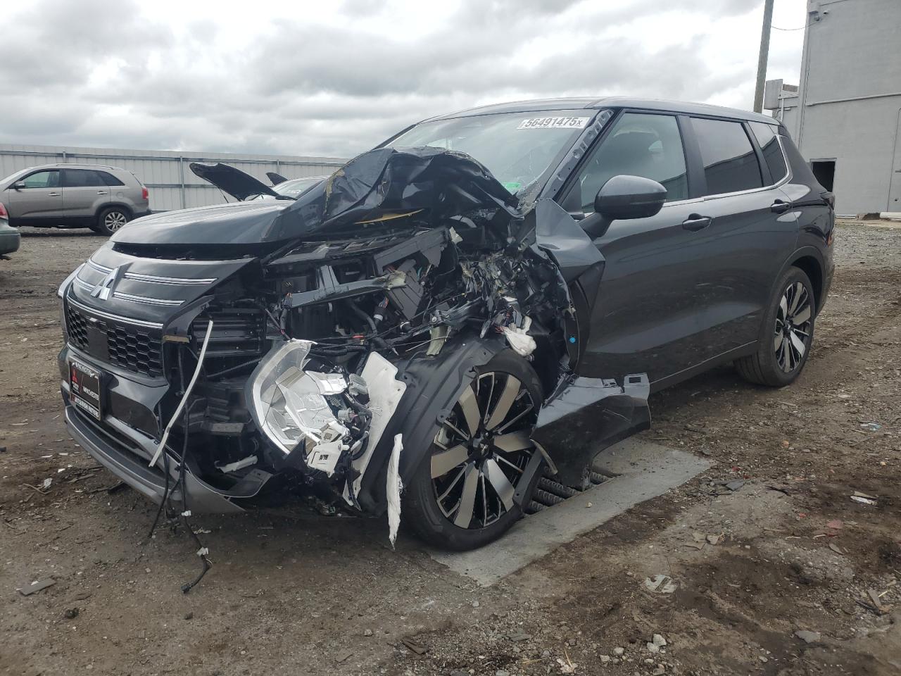 MITSUBISHI OUTLANDER SE