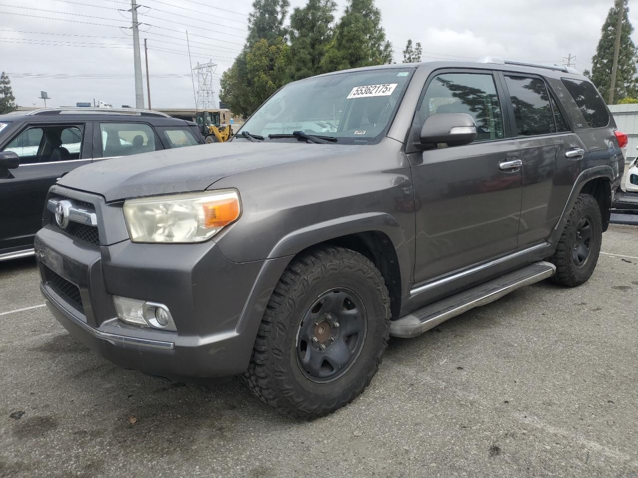 TOYOTA 4RUNNER SR5