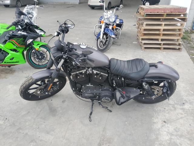 HARLEY-DAVIDSON XL883 IRON 2017 black  gas 1HD4LE213HC445496 photo #4