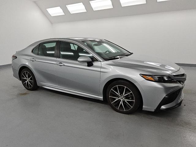 Vin: 4t1g11ak1nu670511, lot: 52487225, toyota camry se 20224