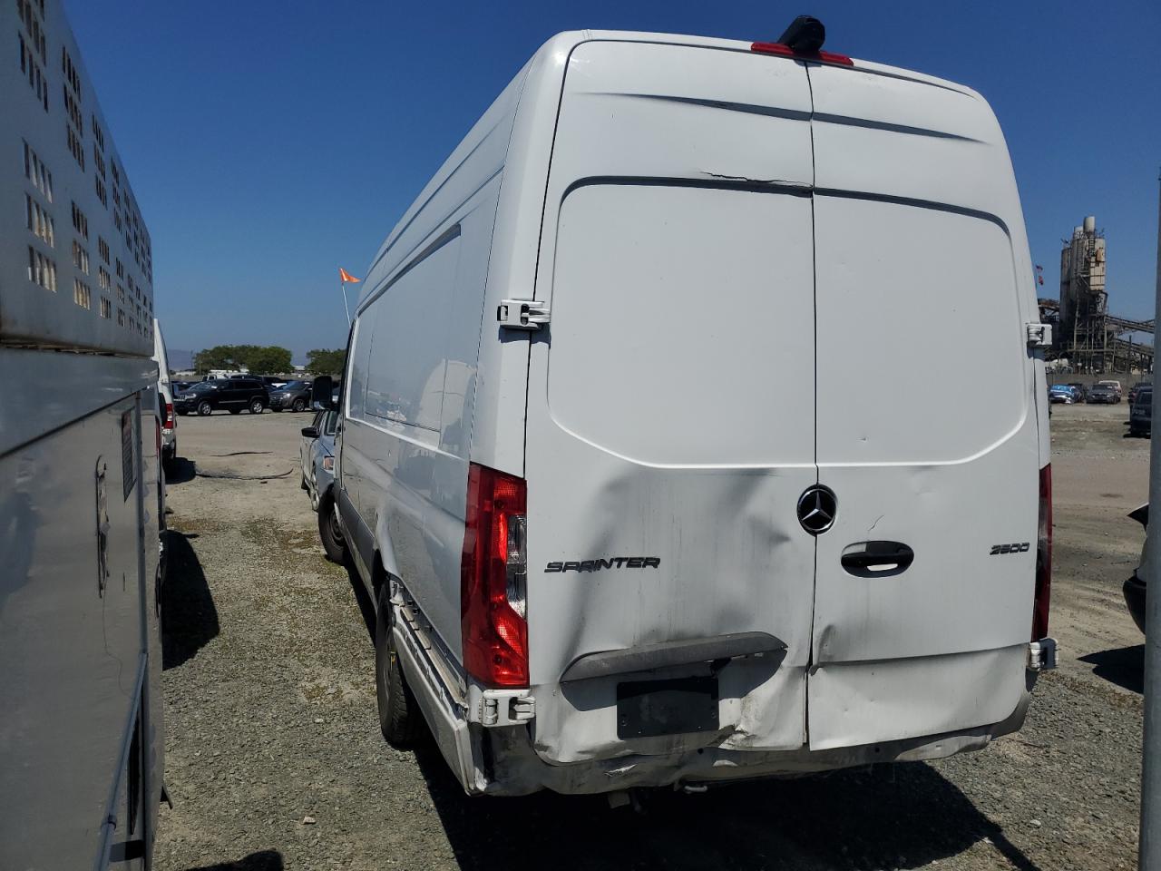 MERCEDES-BENZ SPRINTER 2500