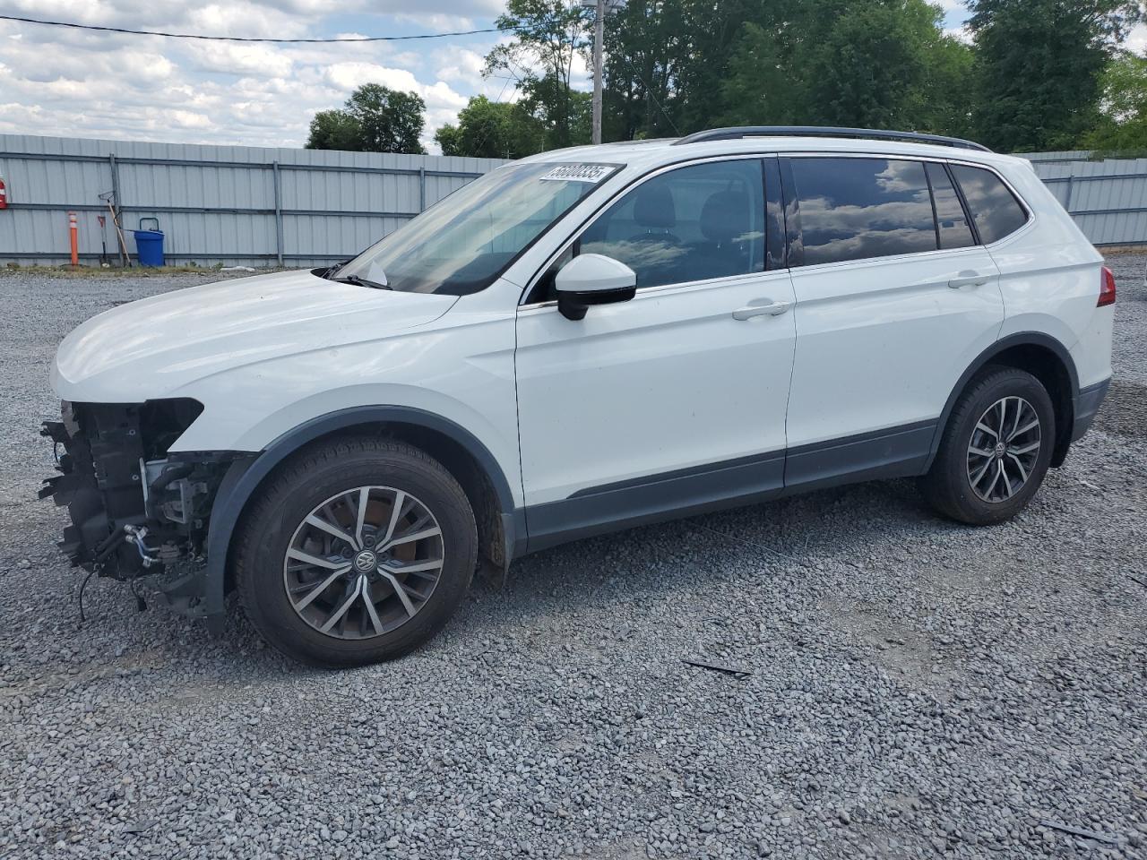 VOLKSWAGEN TIGUAN SE