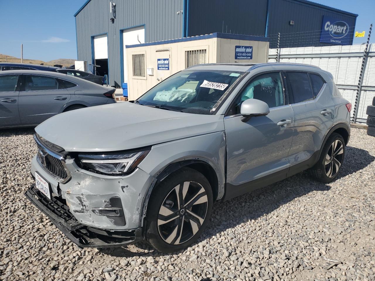 VOLVO XC40 PLUS