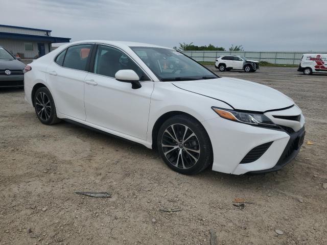 Vin: 4t1g11akxlu938730, lot: 57640645, toyota camry se 20204