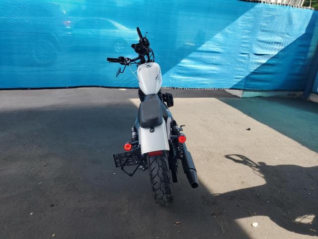 2018 HARLEY-DAVIDSON XL883 IRON 1HD4LE238JC429530