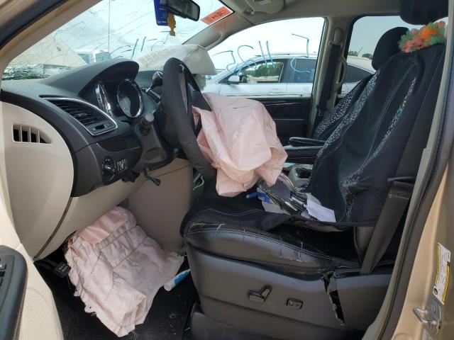 2016 CHRYSLER TOWN & COU - 2C4RC1BGXGR260288