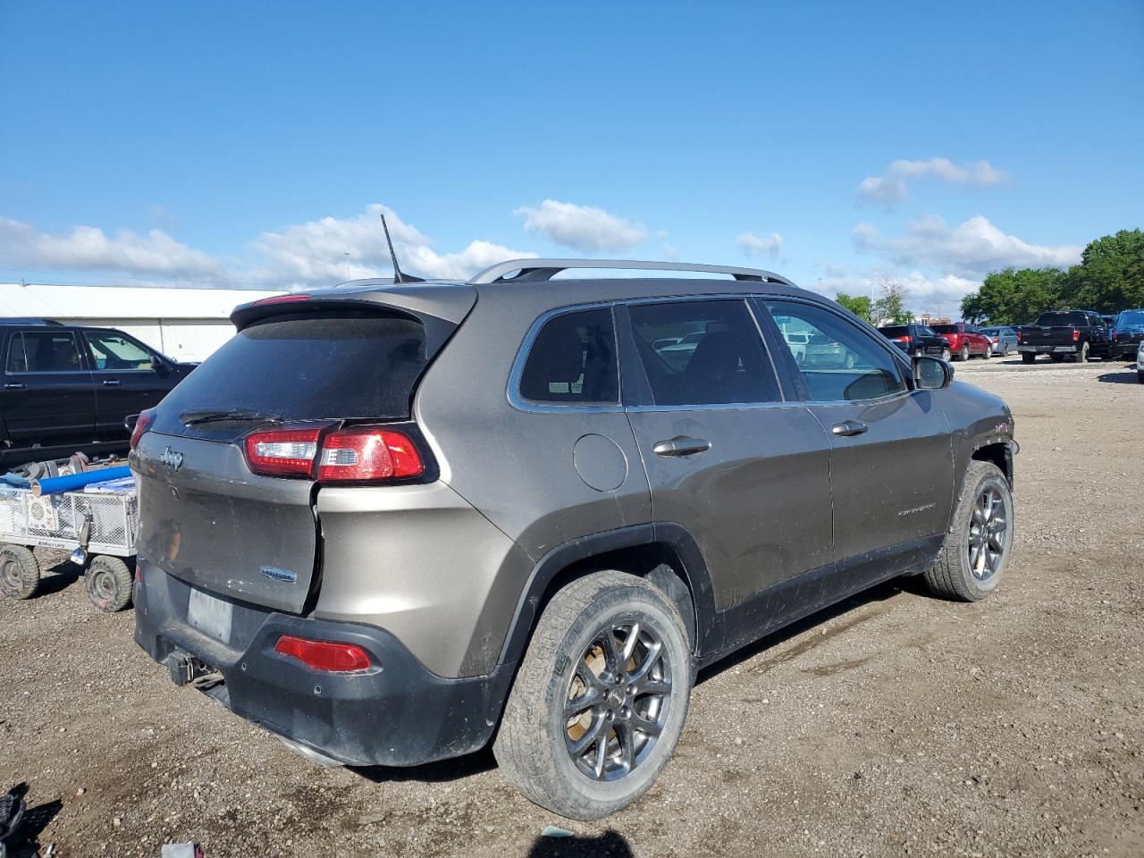JEEP GRAND CHEROKEE LATITUDE PLUS