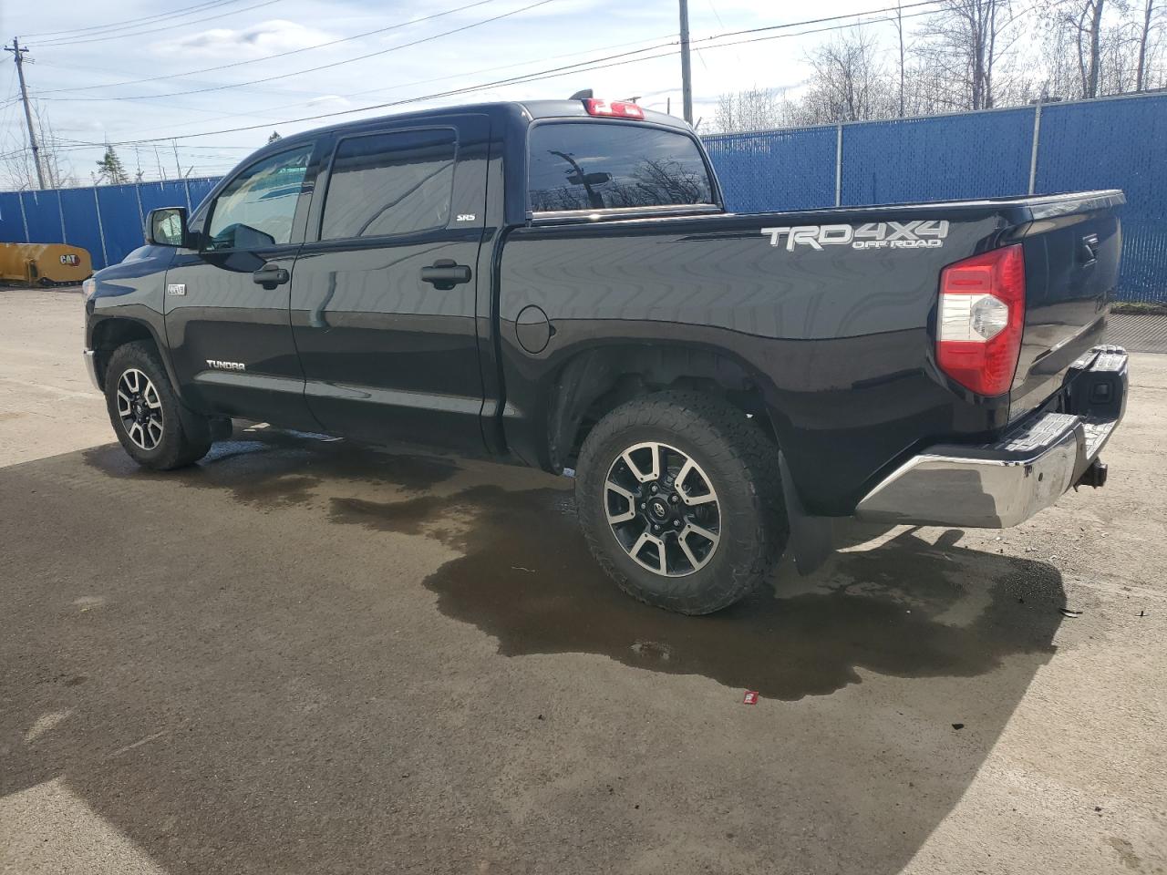 TOYOTA TUNDRA CREWMAX SR5