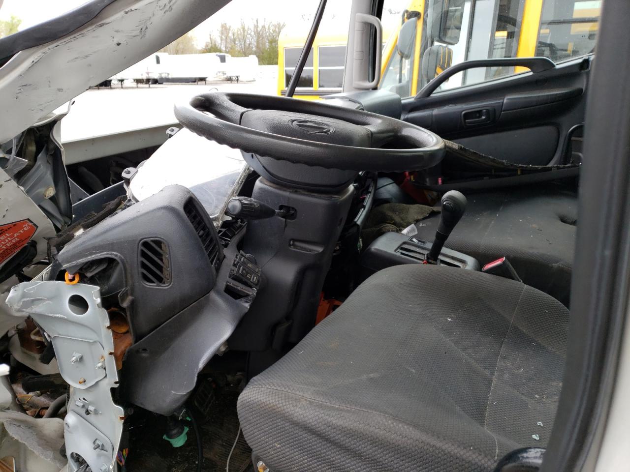 Lot #3281570398 2018 HINO 258/268