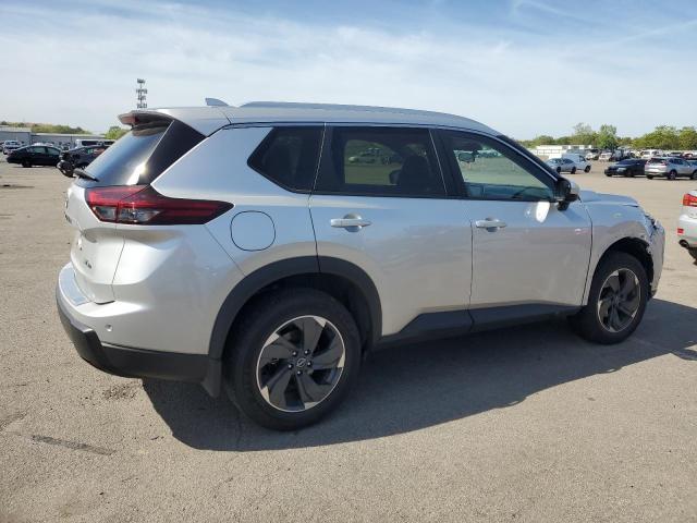 Vin: jn8bt3bb7rw437783, lot: 58121845, nissan rogue sv 20243
