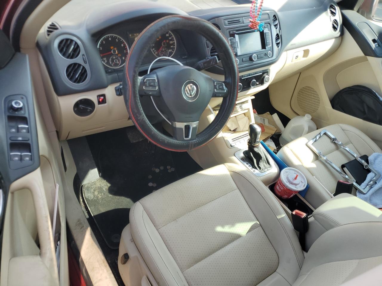 Volkswagen Tiguan s 2012