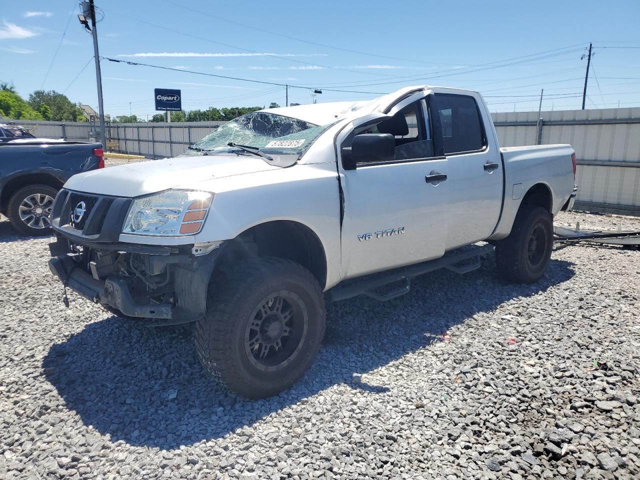NISSAN TITAN S
