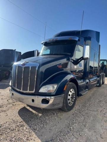 PETERBILT 579 2016 blue tractor diesel 1XPBDP9X7GD340415 photo #3