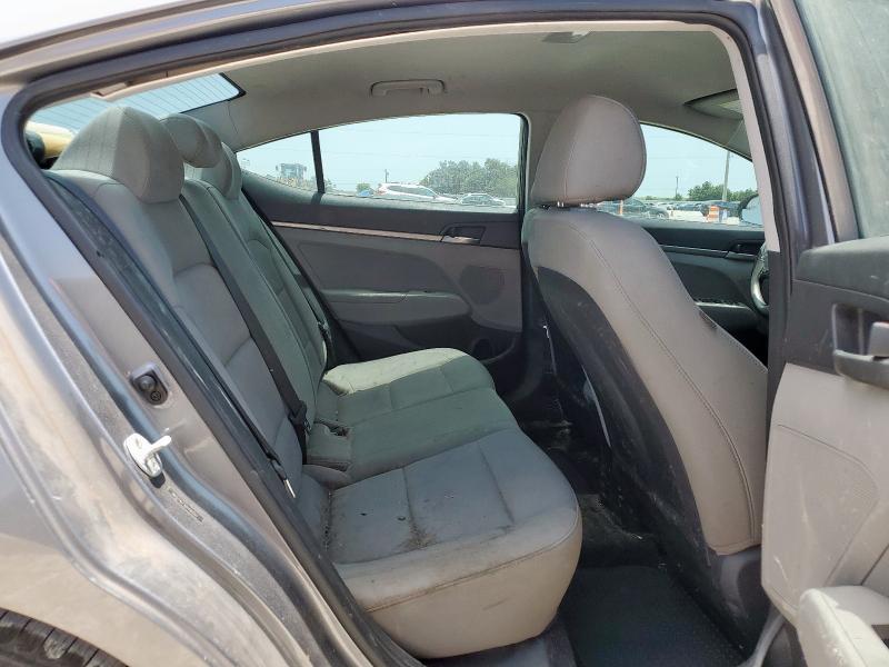 2018 HYUNDAI ELANTRA SE - 5NPD74LF3JH396093