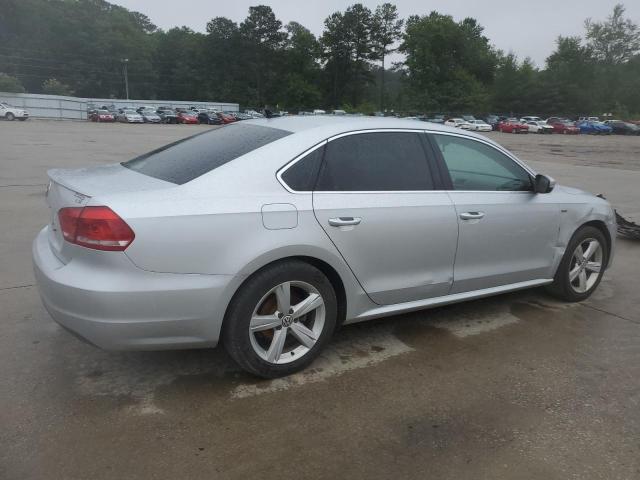 2015 VOLKSWAGEN PASSAT S 1VWAS7A31FC099917