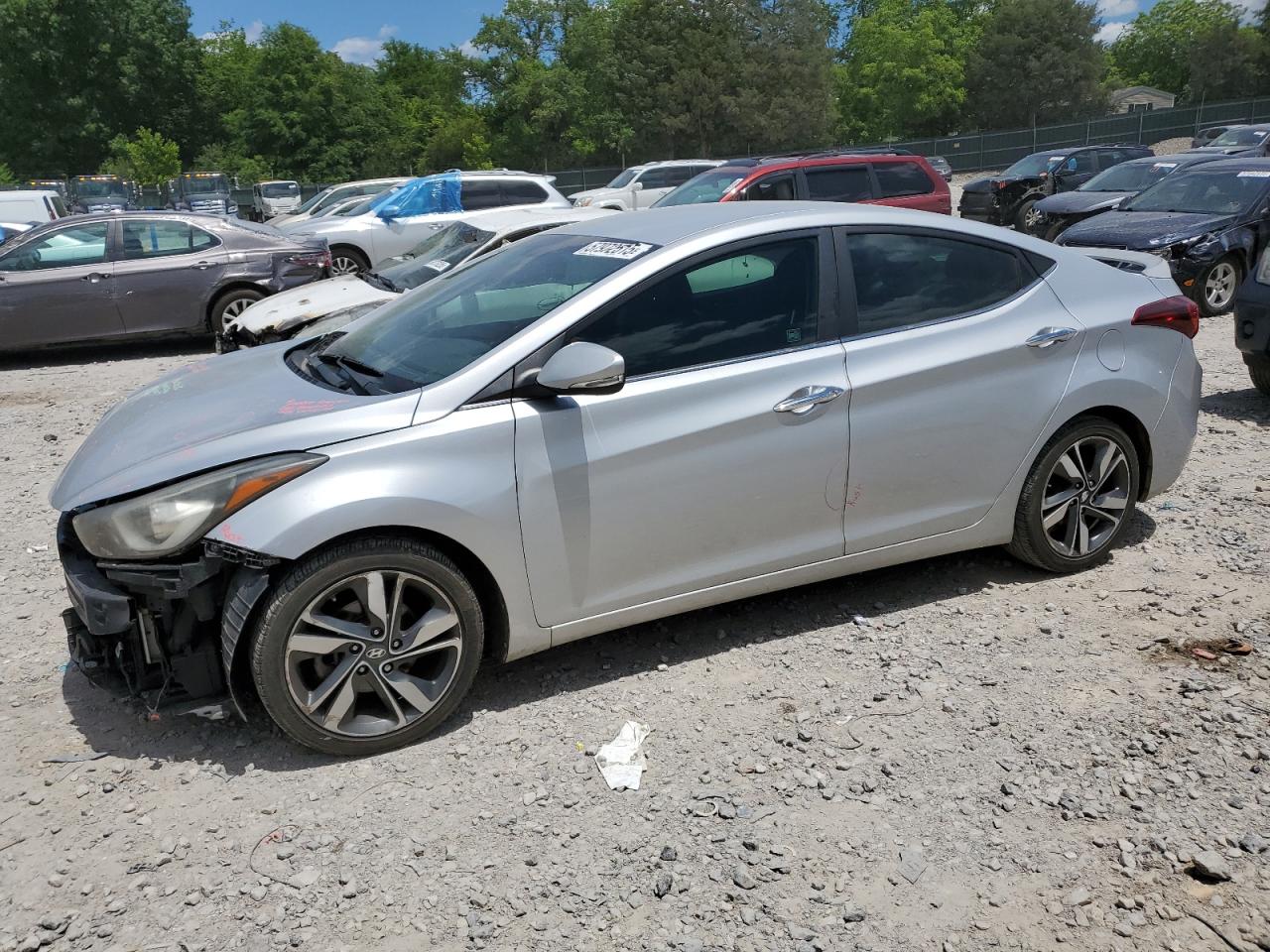 HYUNDAI ELANTRA SE