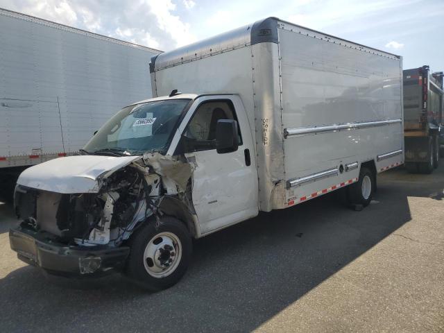 GMC SAVANA CUT 2022 white  gas 7GZ37TC79NN011689 photo #1