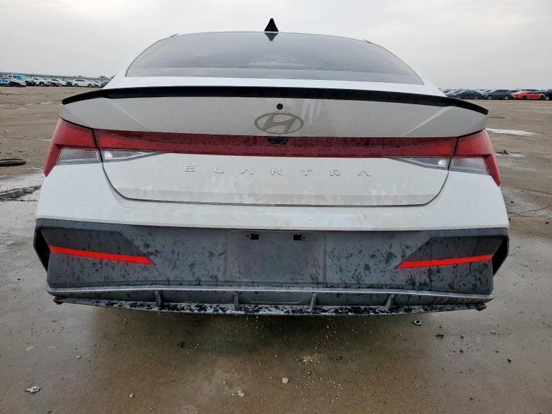 2025 HYUNDAI ELANTRA SE - KMHLM4DG4SU916610
