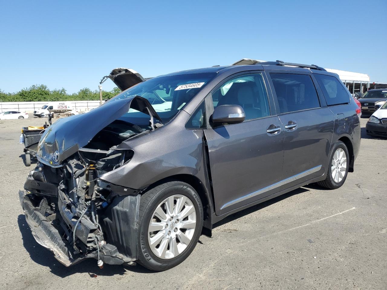 TOYOTA SIENNA XLE
