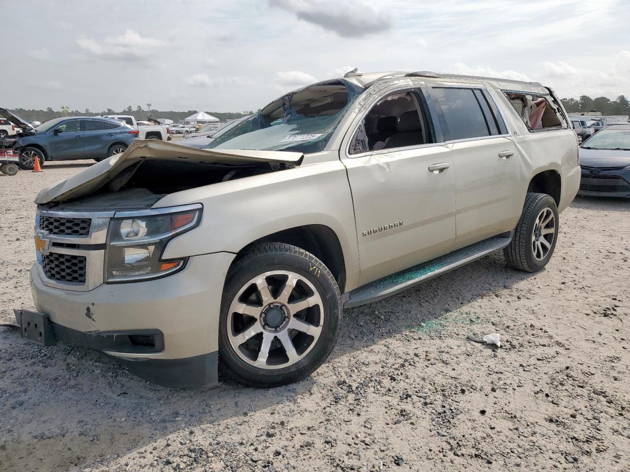 CHEVROLET SUBURBAN C1500 LT