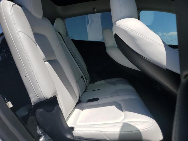 2024 TESLA MODEL Y 7SAYGAEE4RF127358