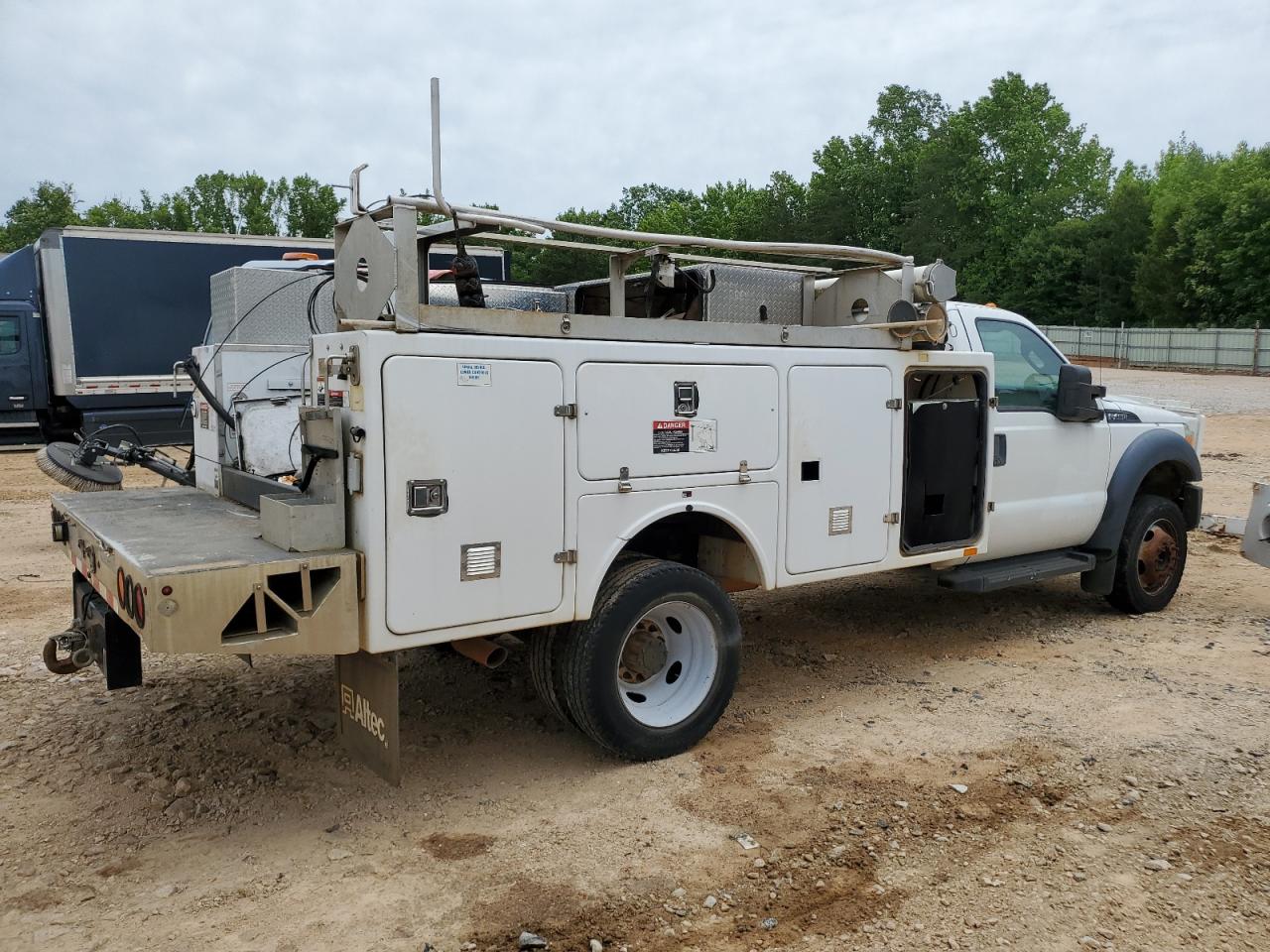Lot #3309202616 2015 FORD F450 SUPER