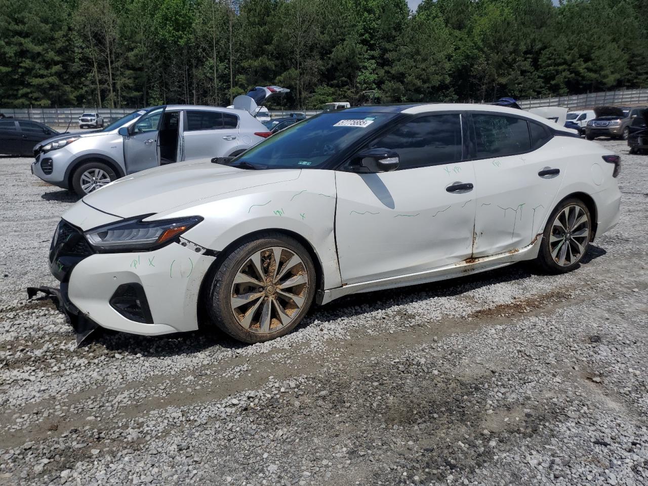 NISSAN MAXIMA PLATINUM