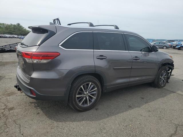 Vin: 5tdjzrfh0hs459372, lot: 58567315, toyota highlander se 20173