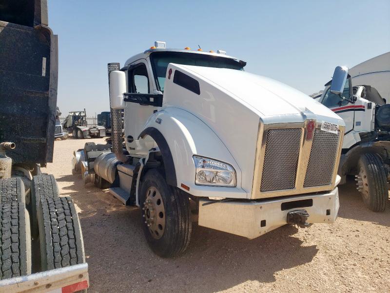 Global Auto Auctions: 2024 KENWORTH T880