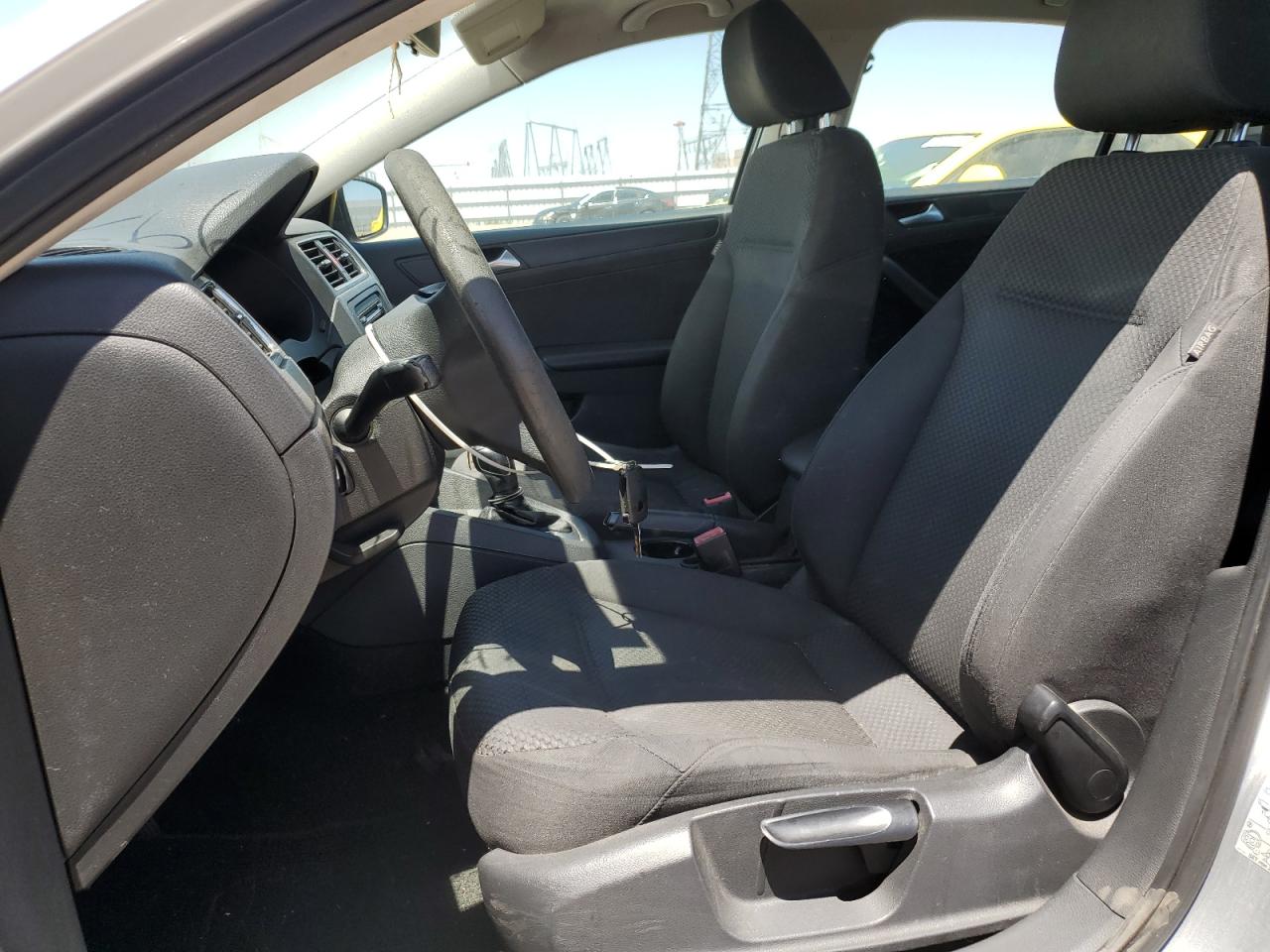 Volkswagen Jetta base 2014