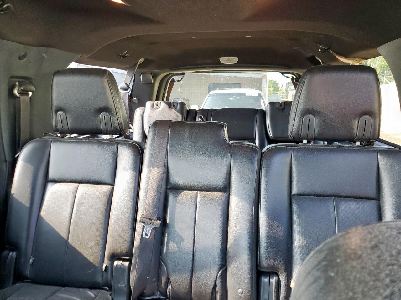 FORD EXPEDITION EL XLT