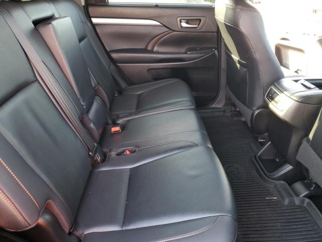 2019 TOYOTA HIGHLANDER SE #3310527059